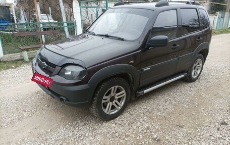 Chevrolet Niva I рестайлинг, 2012 год, 485 000 рублей, 2 фотография