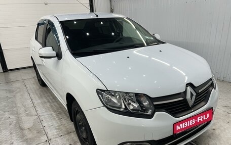 Renault Logan II, 2015 год, 830 000 рублей, 1 фотография