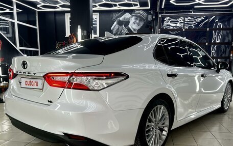 Toyota Camry, 2018 год, 3 300 000 рублей, 9 фотография