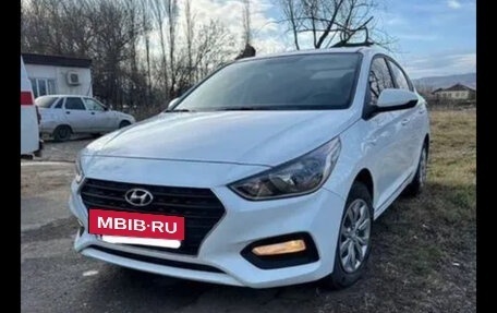 Hyundai Solaris II рестайлинг, 2020 год, 1 600 000 рублей, 4 фотография