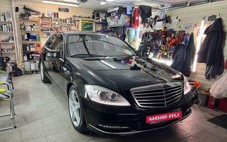 Mercedes-Benz S-Класс, 2009 год, 1 700 000 рублей, 3 фотография