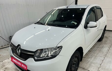 Renault Logan II, 2015 год, 830 000 рублей, 2 фотография