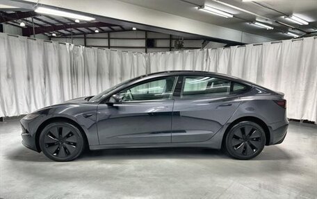 Tesla Model 3 I, 2024 год, 7 141 000 рублей, 4 фотография