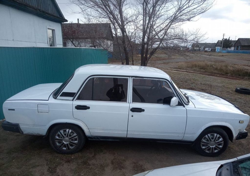 ВАЗ (LADA) 2107, 2004 год, 137 000 рублей, 1 фотография