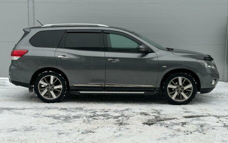 Nissan Pathfinder, 2015 год, 2 350 000 рублей, 5 фотография