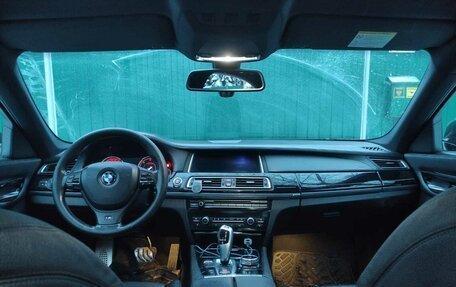 BMW 7 серия, 2013 год, 3 100 000 рублей, 15 фотография