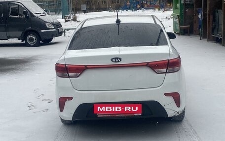 KIA Rio IV, 2019 год, 1 050 000 рублей, 3 фотография