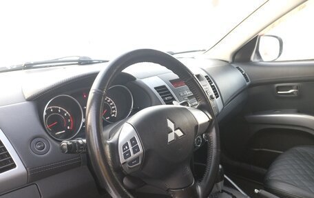 Mitsubishi Outlander III рестайлинг 3, 2011 год, 1 450 000 рублей, 16 фотография