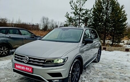 Volkswagen Tiguan II, 2018 год, 3 500 000 рублей, 1 фотография