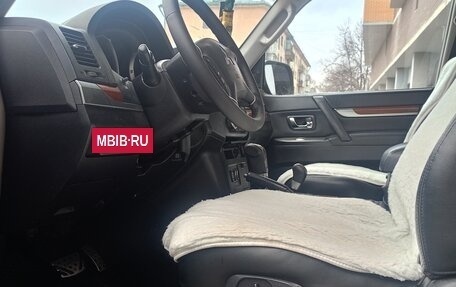 Mitsubishi Pajero IV, 2008 год, 1 590 000 рублей, 11 фотография