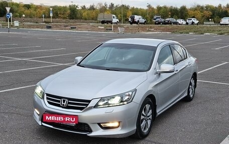 Honda Accord IX рестайлинг, 2014 год, 1 920 000 рублей, 15 фотография