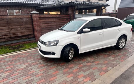 Volkswagen Polo VI (EU Market), 2013 год, 800 000 рублей, 1 фотография