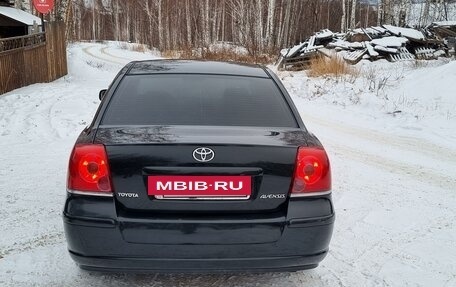 Toyota Avensis III рестайлинг, 2005 год, 840 000 рублей, 5 фотография