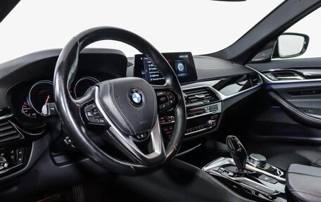 BMW 5 серия, 2017 год, 4 700 000 рублей, 9 фотография