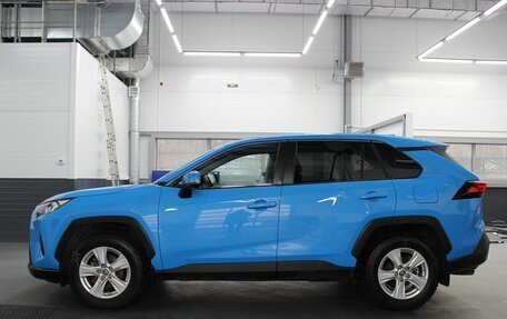 Toyota RAV4, 2021 год, 2 915 000 рублей, 8 фотография