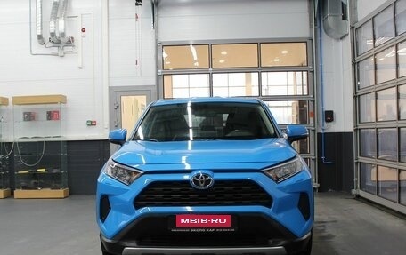 Toyota RAV4, 2021 год, 2 915 000 рублей, 2 фотография