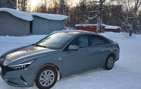 Hyundai Elantra, 2021 год, 2 300 000 рублей, 3 фотография