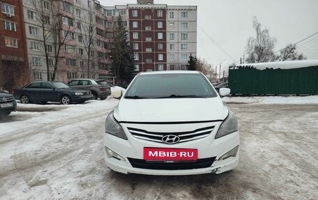 Hyundai Solaris II рестайлинг, 2015 год, 580 000 рублей, 3 фотография