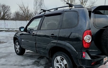 Chevrolet Niva I рестайлинг, 2011 год, 625 000 рублей, 3 фотография