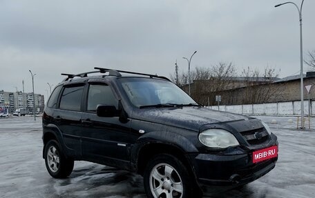 Chevrolet Niva I рестайлинг, 2011 год, 625 000 рублей, 2 фотография