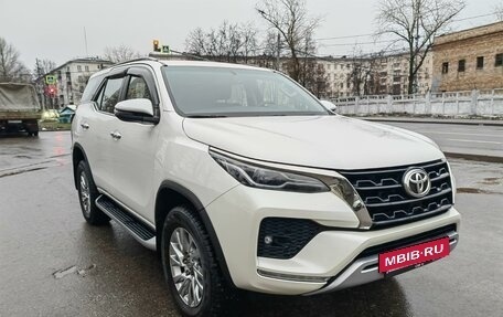 Toyota Fortuner II, 2022 год, 6 500 000 рублей, 4 фотография