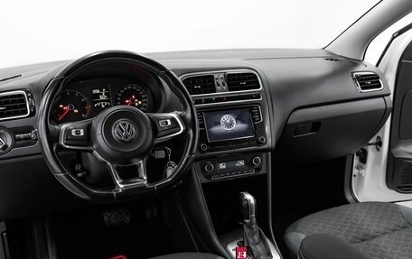 Volkswagen Polo VI (EU Market), 2019 год, 1 195 000 рублей, 13 фотография