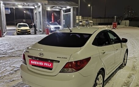 Hyundai Solaris II рестайлинг, 2013 год, 900 000 рублей, 6 фотография