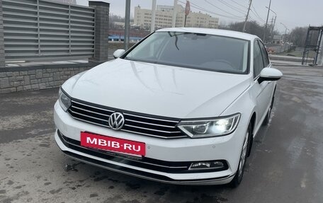 Volkswagen Passat B8 рестайлинг, 2016 год, 1 850 000 рублей, 3 фотография