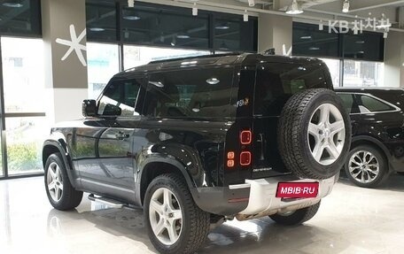 Land Rover Defender II, 2022 год, 5 300 000 рублей, 4 фотография