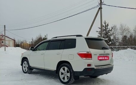 Toyota Highlander III, 2012 год, 2 250 000 рублей, 4 фотография