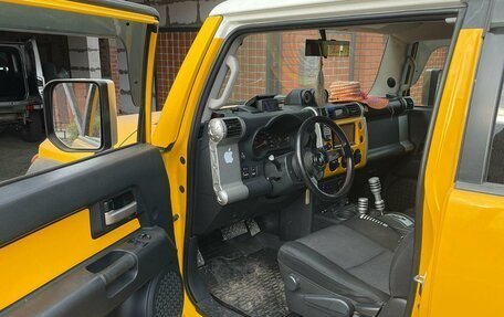 Toyota FJ Cruiser, 2006 год, 4 000 000 рублей, 13 фотография