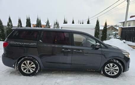 KIA Carnival III, 2016 год, 2 950 000 рублей, 8 фотография