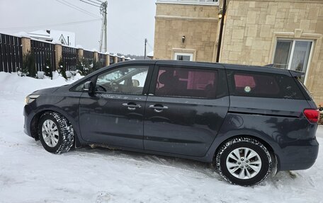 KIA Carnival III, 2016 год, 2 950 000 рублей, 4 фотография