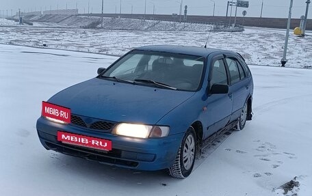 Nissan Almera, 1999 год, 95 000 рублей, 2 фотография