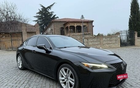 Lexus IS III, 2020 год, 3 850 000 рублей, 3 фотография