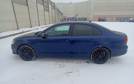 Volkswagen Jetta VI, 2016 год, 1 300 000 рублей, 2 фотография