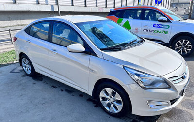 Hyundai Solaris II рестайлинг, 2015 год, 870 000 рублей, 1 фотография