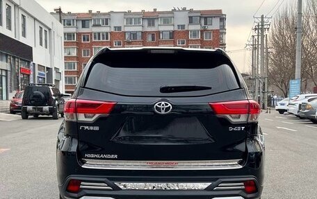 Toyota Highlander III, 2021 год, 2 611 000 рублей, 5 фотография