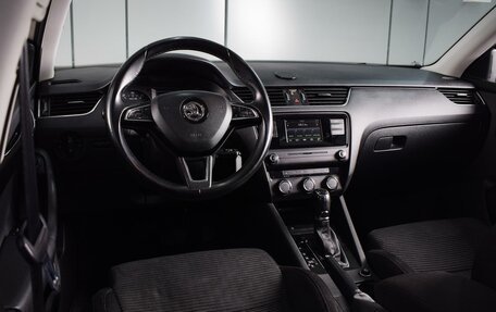 Skoda Octavia, 2015 год, 1 659 000 рублей, 6 фотография