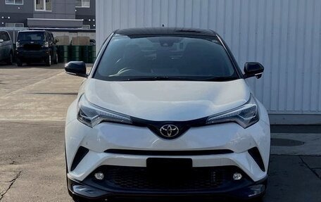 Toyota C-HR I рестайлинг, 2018 год, 1 392 000 рублей, 6 фотография