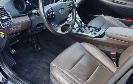 Hyundai Grandeur, 2019 год, 2 460 000 рублей, 20 фотография