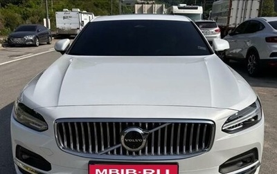 Volvo S90 II рестайлинг, 2022 год, 3 870 000 рублей, 1 фотография