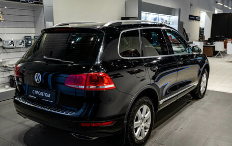 Volkswagen Touareg III, 2011 год, 2 579 000 рублей, 6 фотография