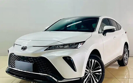 Toyota Venza, 2022 год, 3 200 000 рублей, 3 фотография