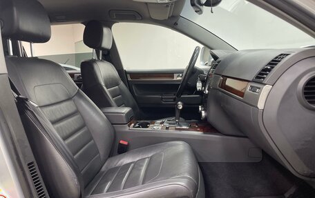 Volkswagen Touareg III, 2010 год, 1 750 000 рублей, 20 фотография