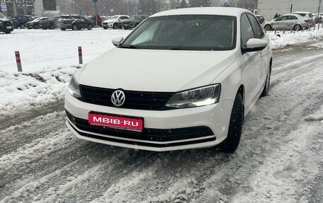 Volkswagen Jetta VI, 2015 год, 1 175 000 рублей, 1 фотография