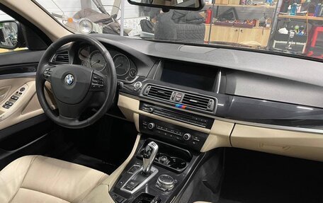 BMW 5 серия, 2012 год, 1 650 000 рублей, 8 фотография