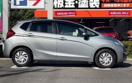 Honda Fit III, 2015 год, 800 000 рублей, 3 фотография