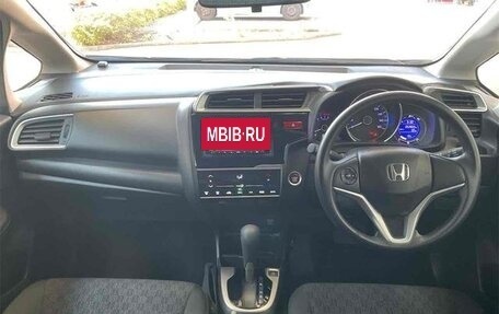 Honda Fit III, 2015 год, 800 000 рублей, 9 фотография