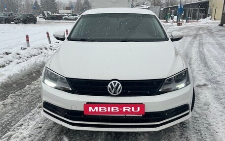 Volkswagen Jetta VI, 2015 год, 1 175 000 рублей, 2 фотография